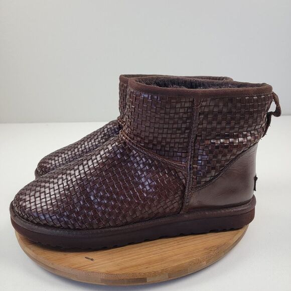 Men's UGG Leather Classic Mini Woven Boots Brown Mens Shoe Size 11 Rare - Picture 1 of 15